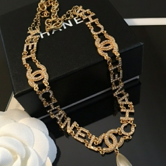 CHANEL Necklace - Picture 6 of 7